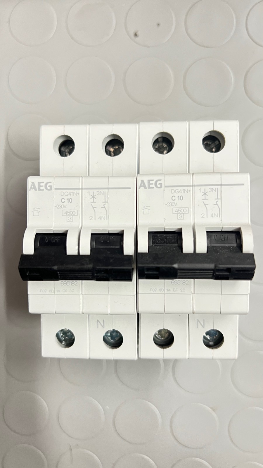 OFFERTA MATERIALE ELETTRICO KIT A&G SALVAVITA E MAGNETOTERMICO 6000+ 4500 - immagine 2