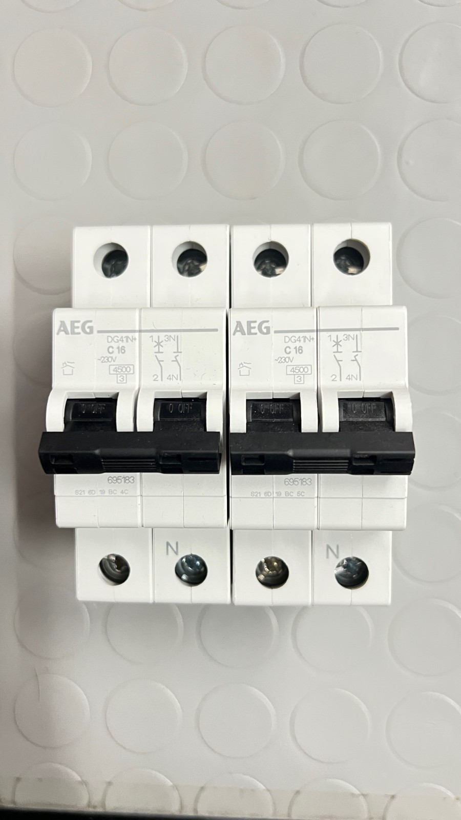 OFFERTA MATERIALE ELETTRICO KIT A&G SALVAVITA E MAGNETOTERMICO 6000+ 4500 - immagine 3